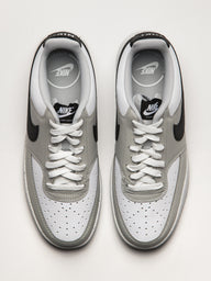 MENS NIKE COURT VISION LOW SNEAKER - GREY FOG