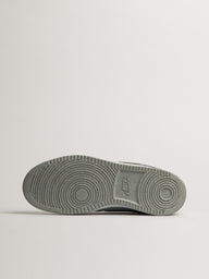 MENS NIKE COURT VISION LOW SNEAKER - GREY FOG