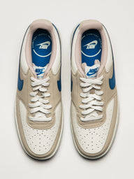 MENS NIKE COURT VISION LOW SNEAKER - WHITE/BLUE