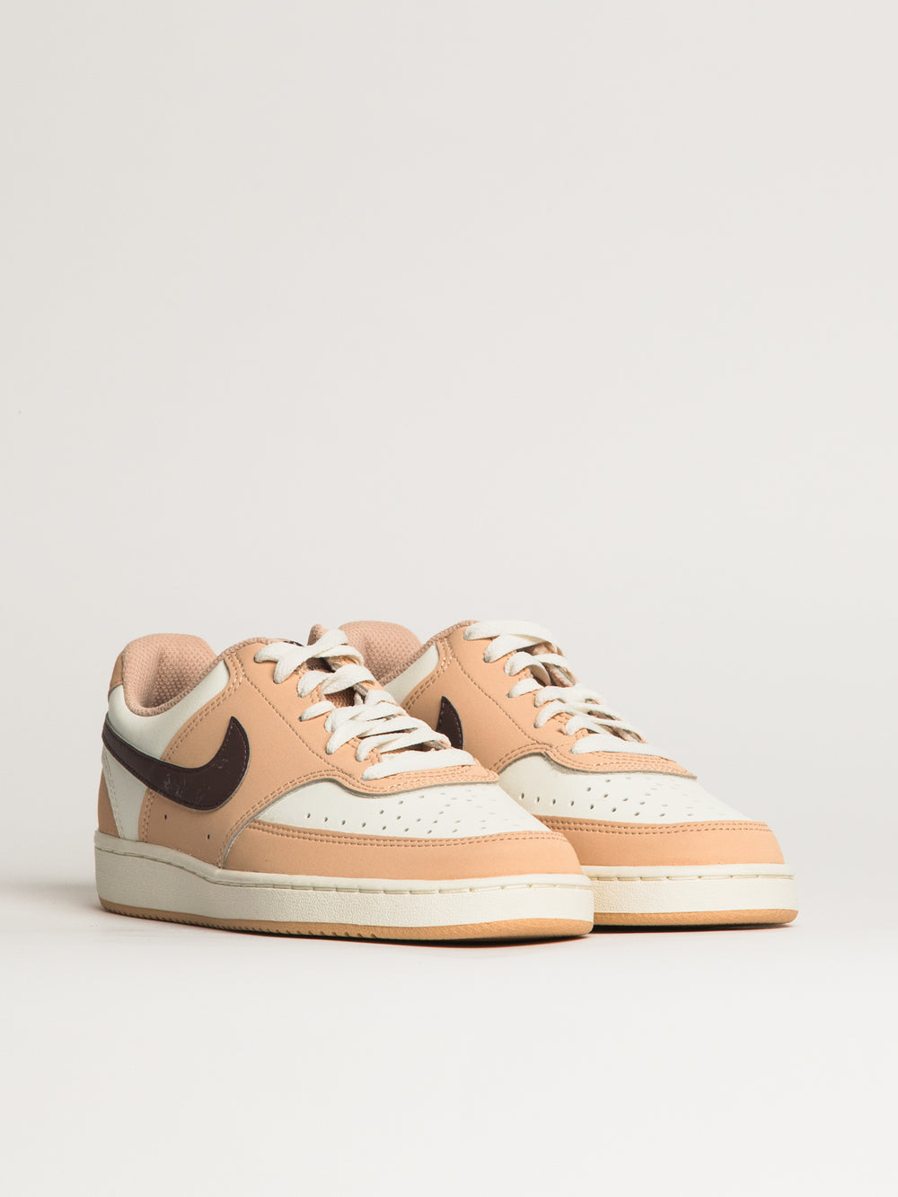 WOMENS NIKE COURT VISION LOW SNEAKER - TAN