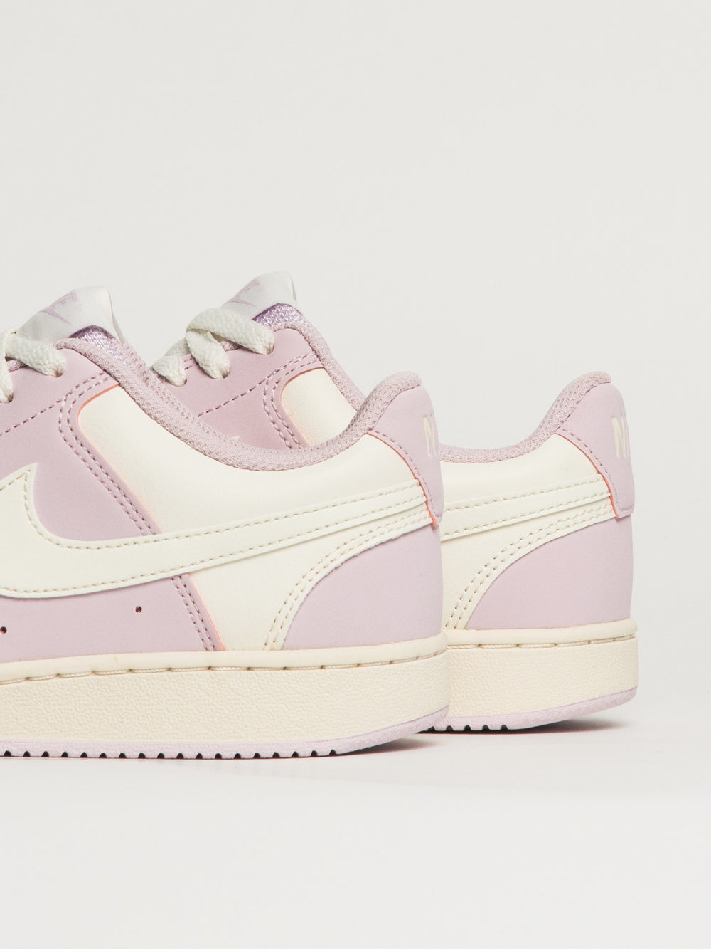 NIKE COURT VISION LOW SNEAKER - LILAC