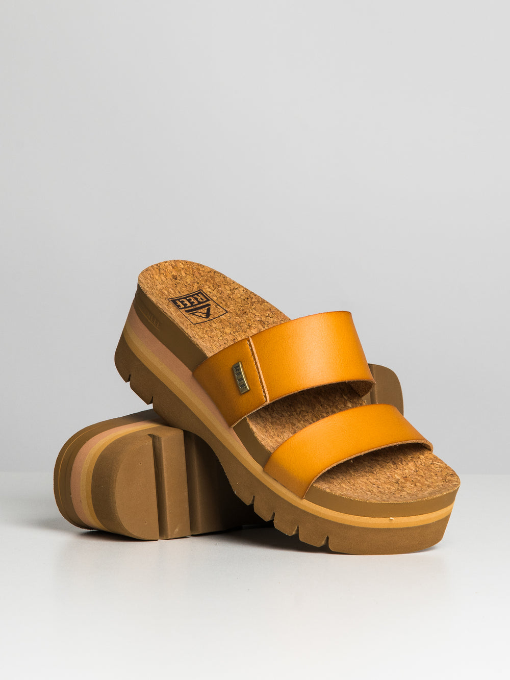 WOMENS REEF CUSHION VISTA HI 2.5 - CLEARANCE