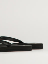 WOMENS SANUK YOGA JOY II SANDALS - BLACK
