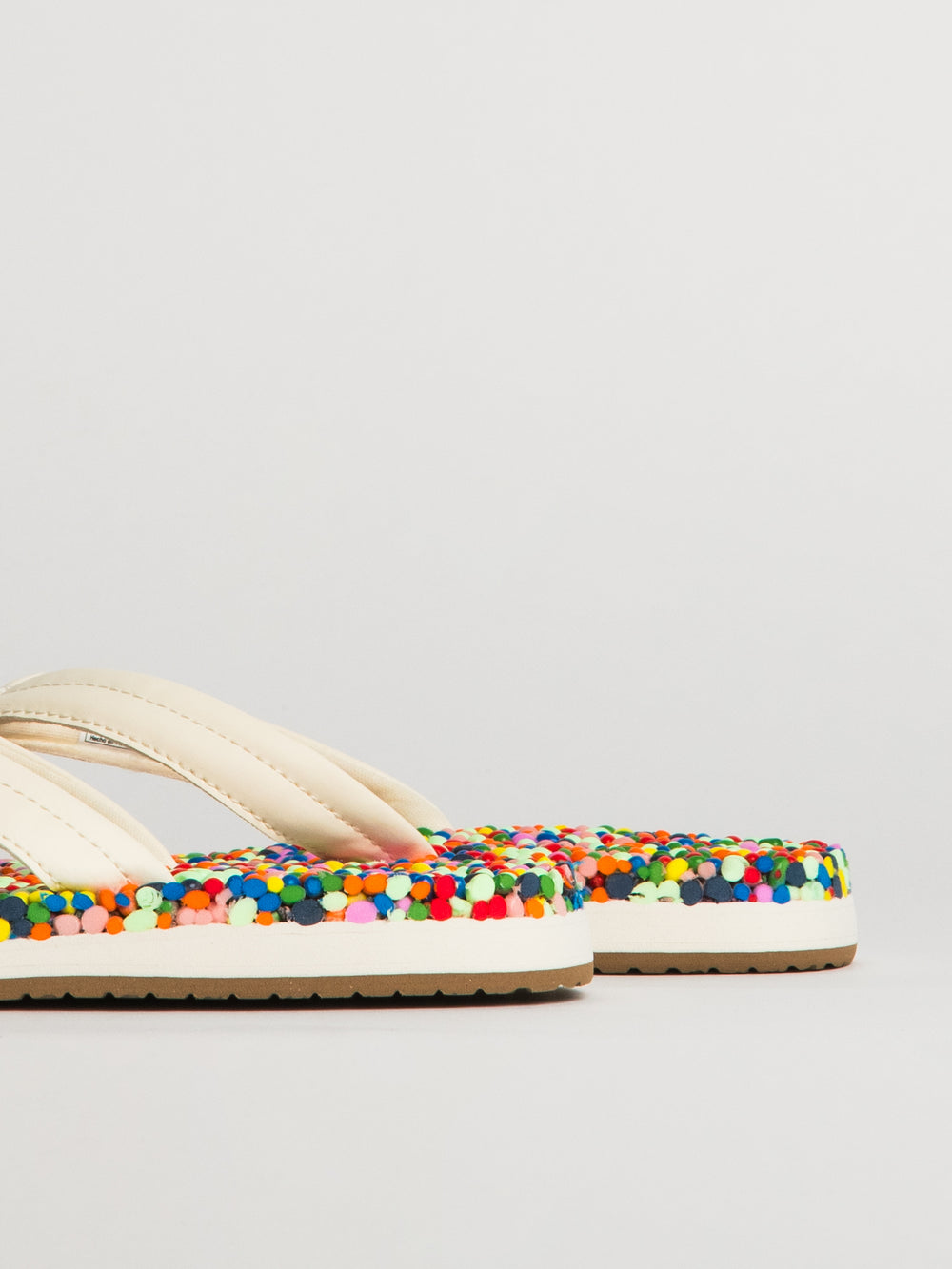 WOMENS SANUK BUBBLECUSH SANDALS - RAINBOW CONFETTI