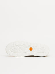 WOMENS TIMBERLAND LAUREL COURT MID PULL ON SNEAKER - CLEARANCE