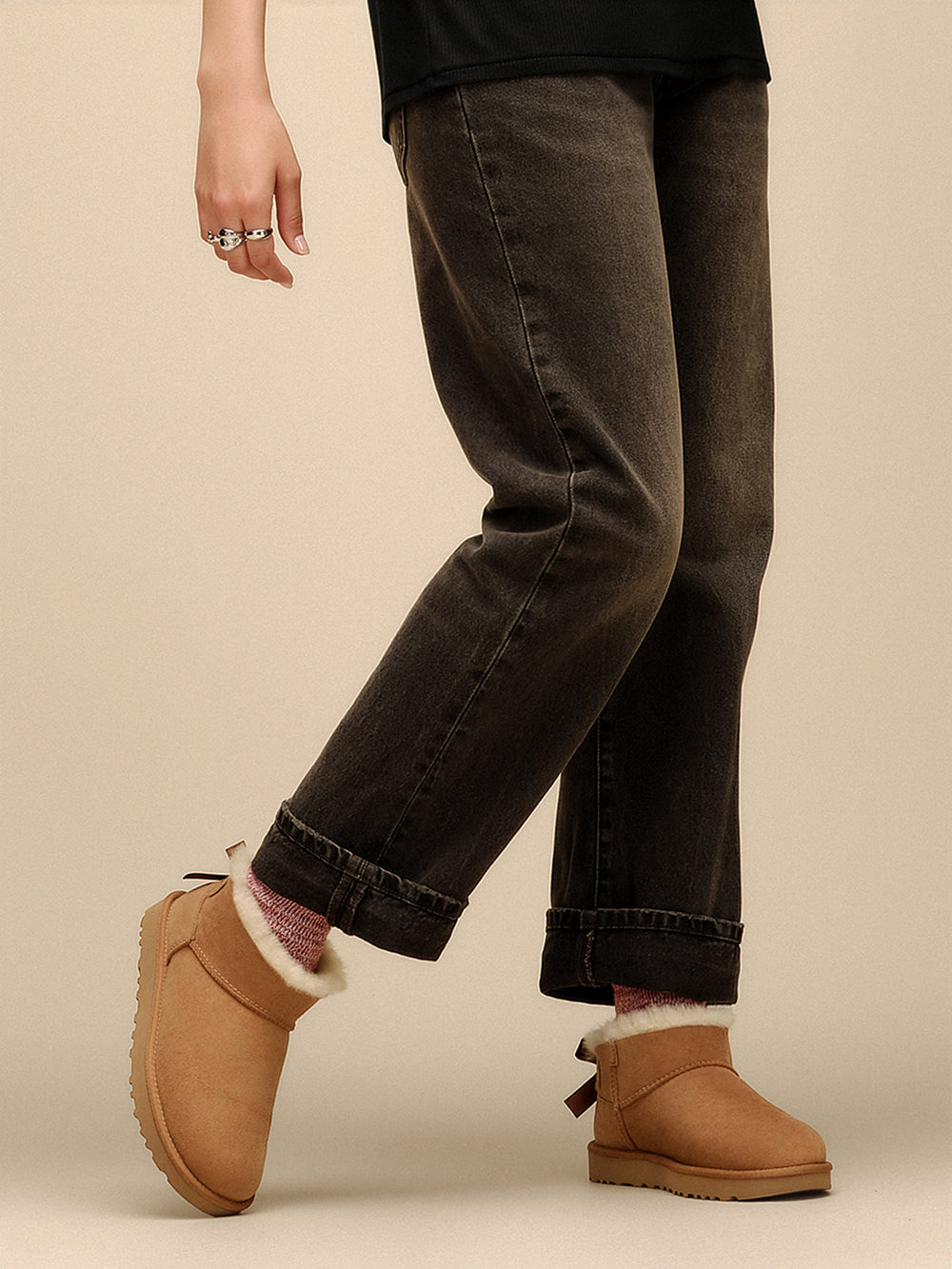 WOMENS UGG ULTRA MINI BAILEY BOW BOOT - CHESTNUT