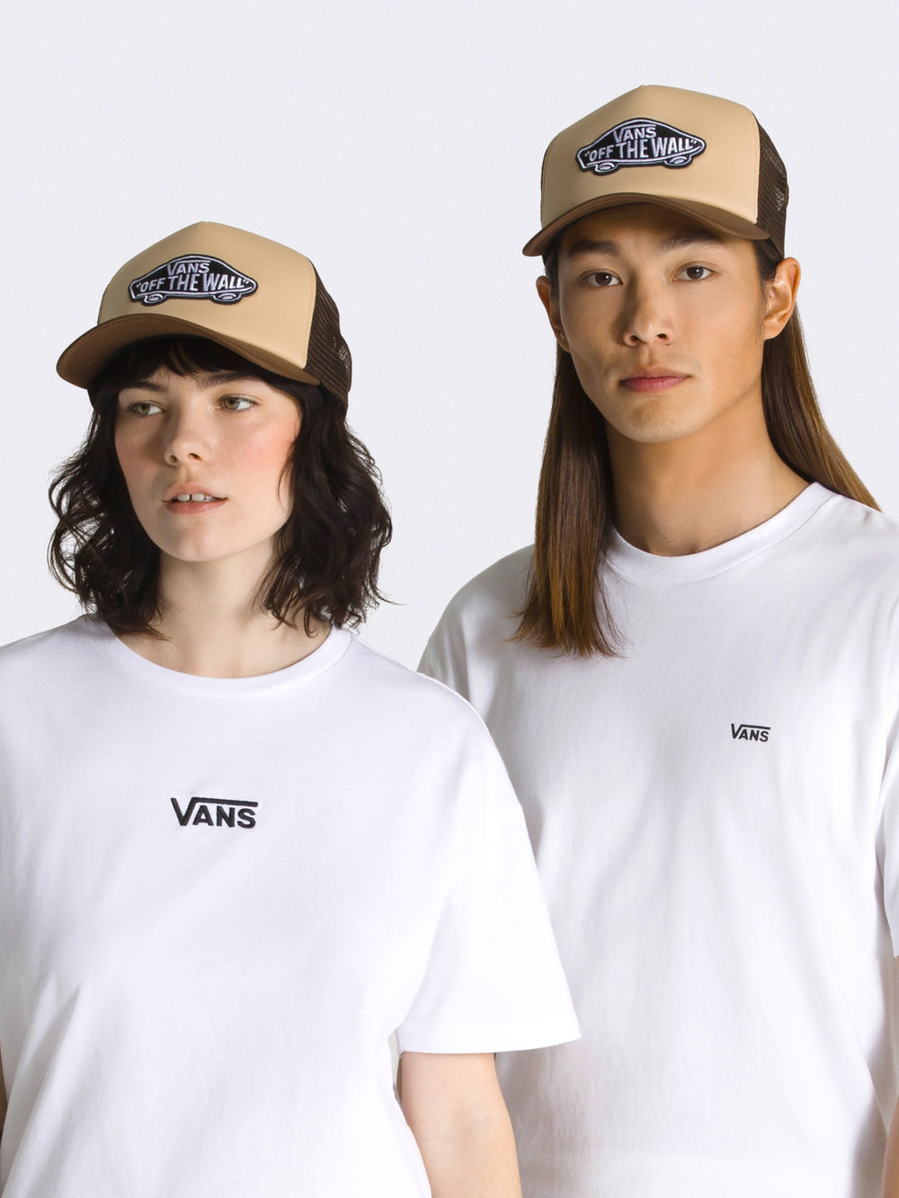 VANS CLASSIC PATCH CURVED BILL TRUCKER HAT - CLEARANCE