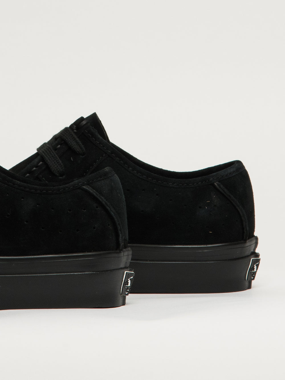 MENS VANS LX CARVER LOW BOOT - BLACK