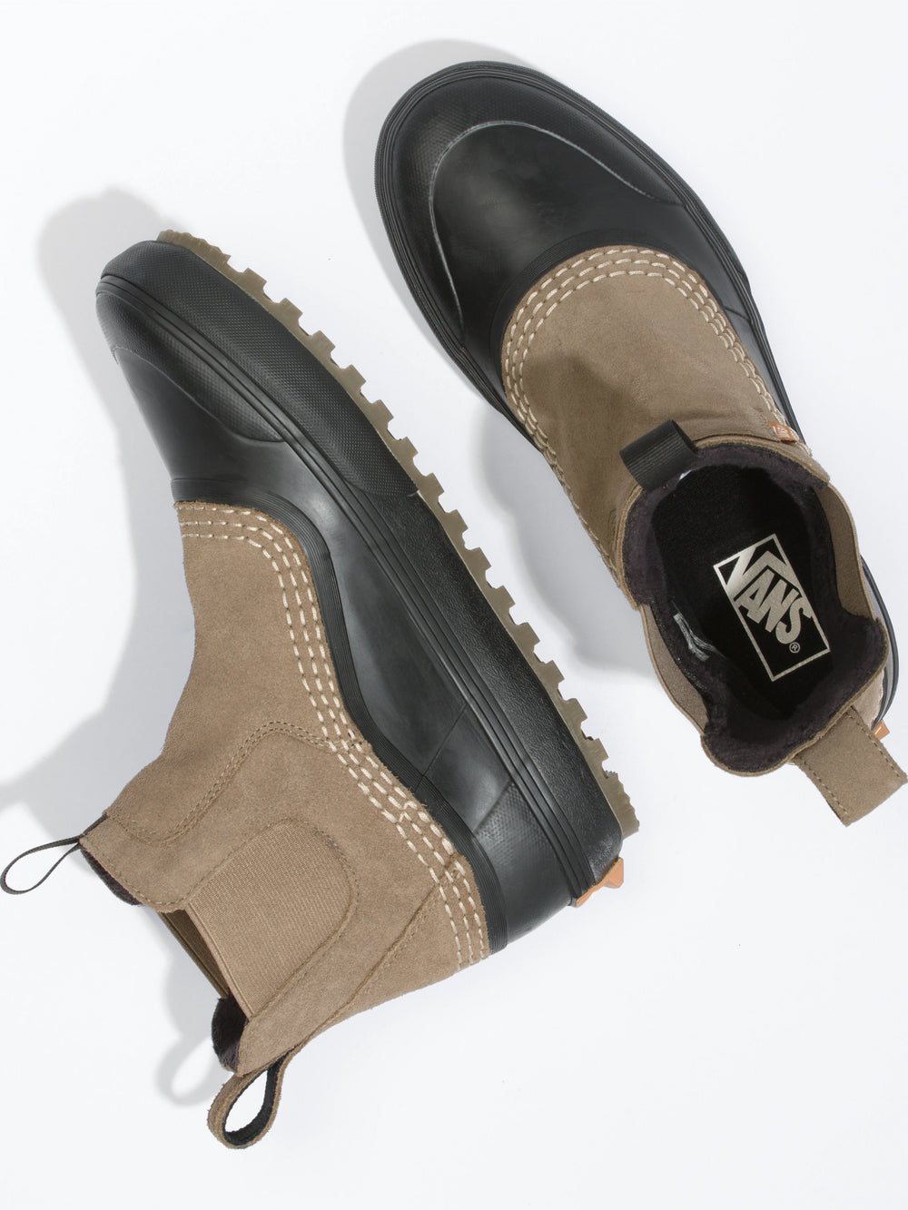MENS VANS STANDARD MID CHELSEA SNOW MTE BOOT - CLEARANCE