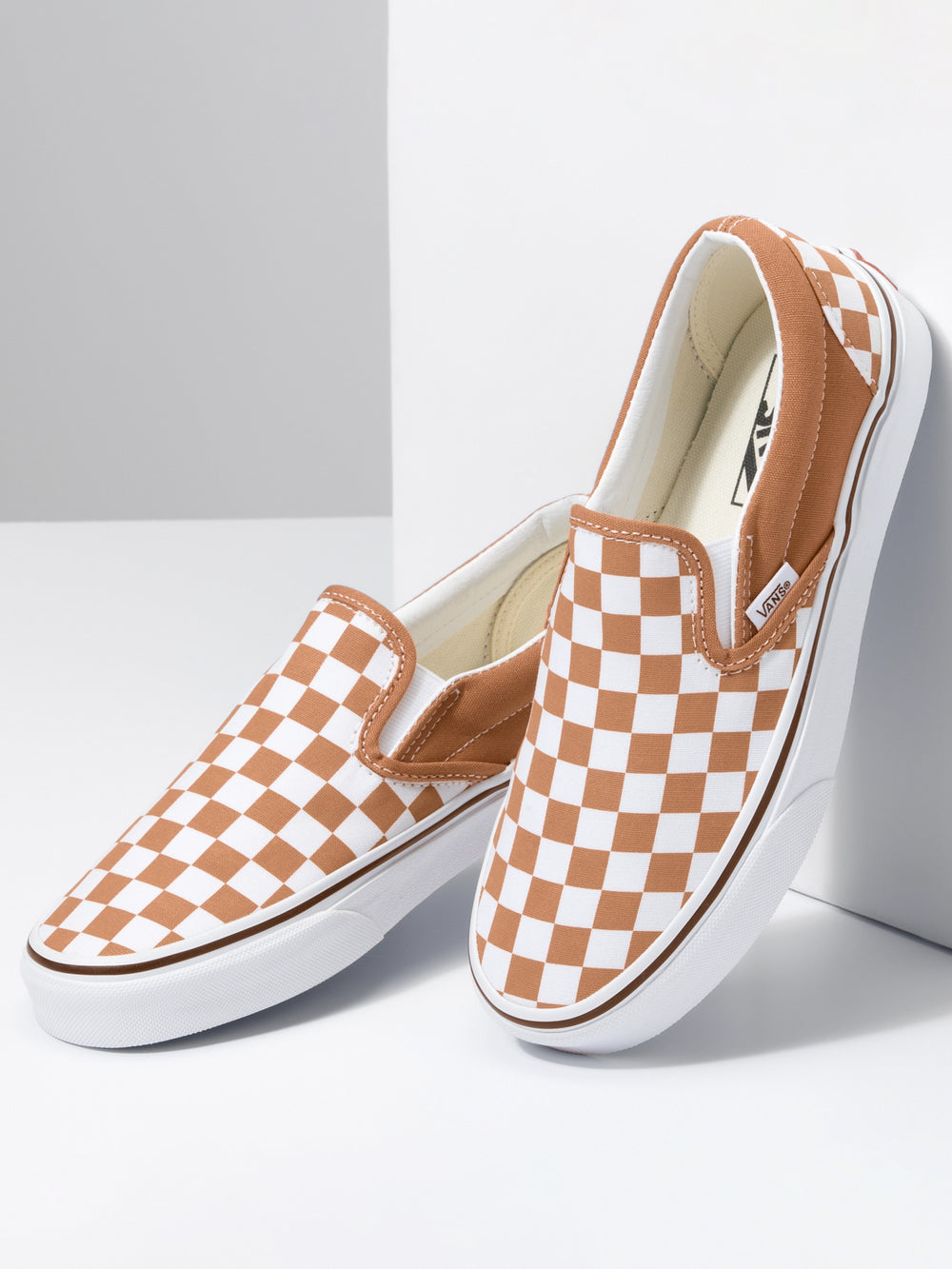 WOMENS VANS CLASSIC SLIP ON - CLEARANCE