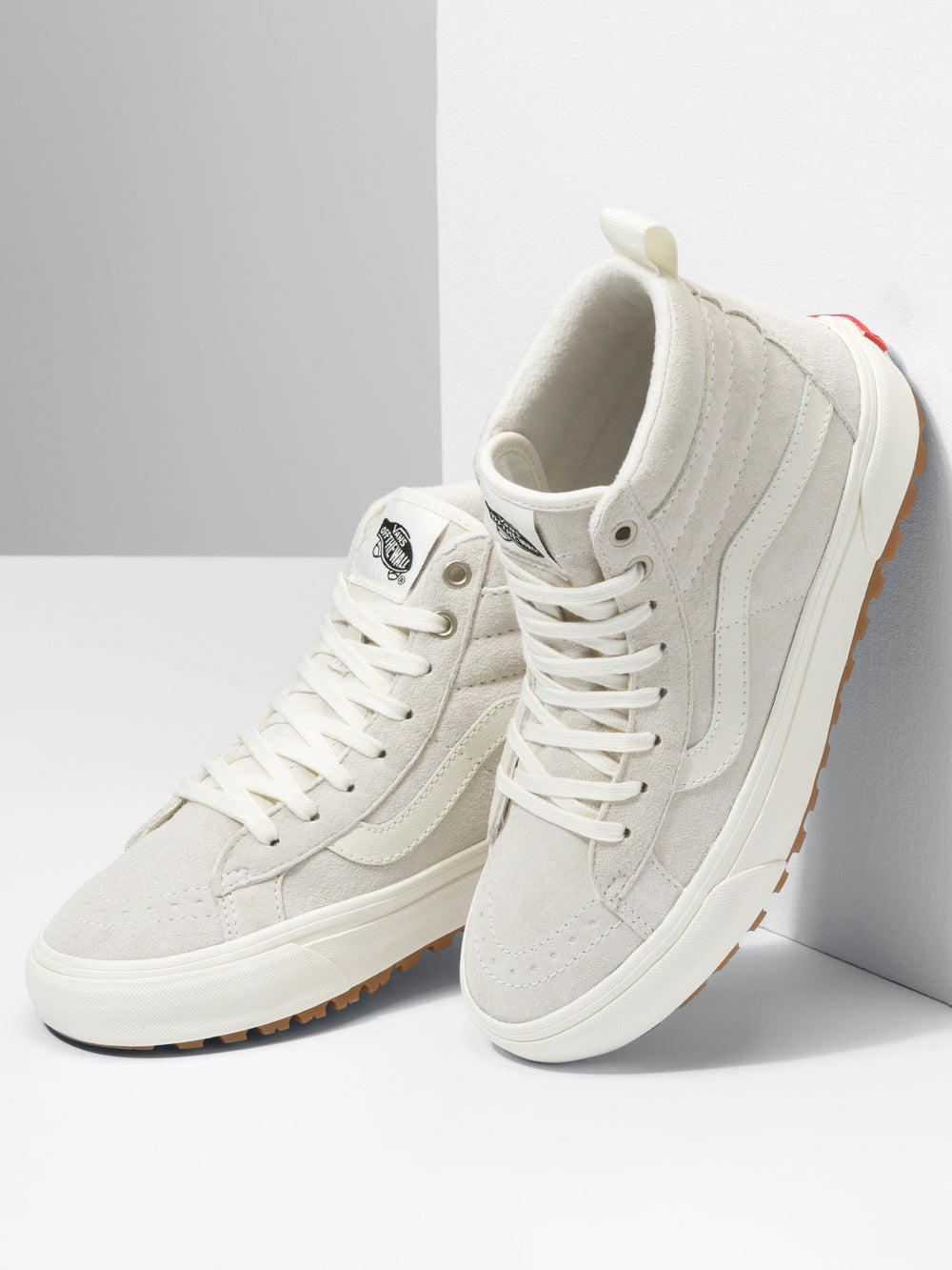 WOMENS VANS FU SKATE HI MTE - CLEARANCE