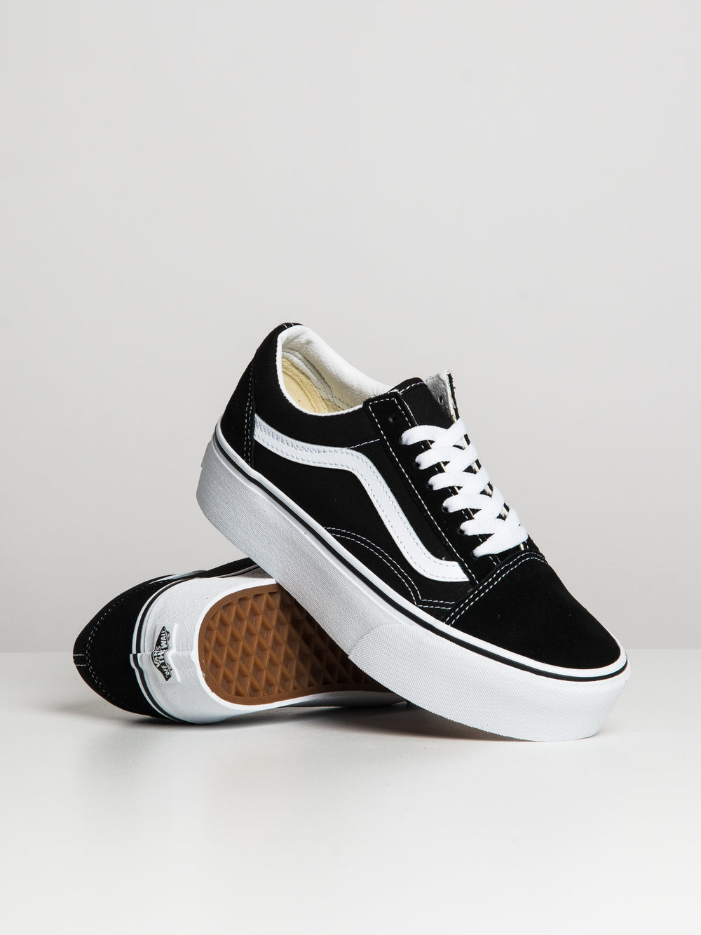 WOMENS VANS OLD SKOOL STACKFORM SNEAKER - CLEARANCE