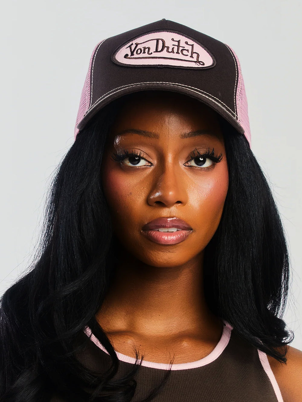VON DUTCH STAPLE TRUCKER HAT - BLACK PINK