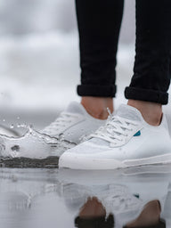 MENS VESSI WEEKEND SNEAKER - WHITE - CLEARANCE